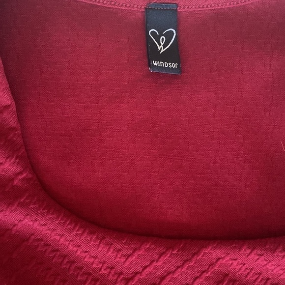 WINDSOR CAP SLEEVE BURGUNDY MIDI DRESS - Picture 9 of 9